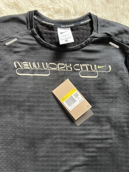 Nike Therma Fit Repel Element NYC Running LS Shirt DN7487-010 Men Sz S NWT - Picture 2 of 11